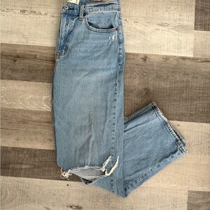 Light Wash Distressed Straight Leg Jeans